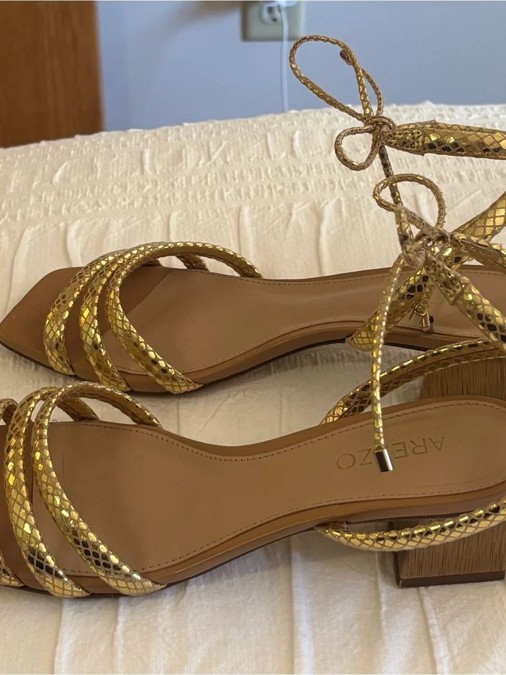 AREZZO Gold strappy sandals - Picture 7 of 11